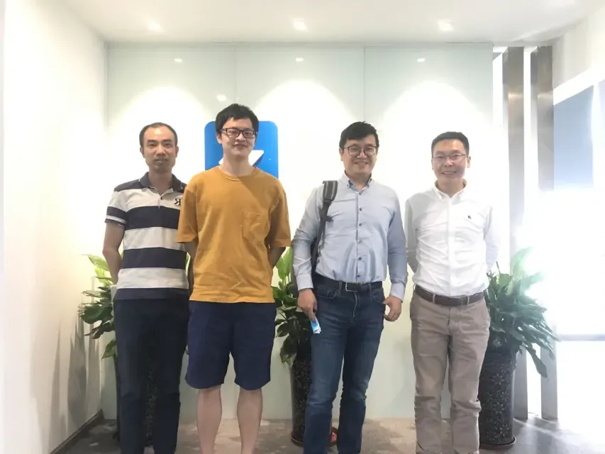 新加坡信安科技创始人——朱伟先生 到访成都乐云快启技术研发部插图9 新加坡信安科技创始人——朱伟先生 到访成都乐云快启技术研发部插图9